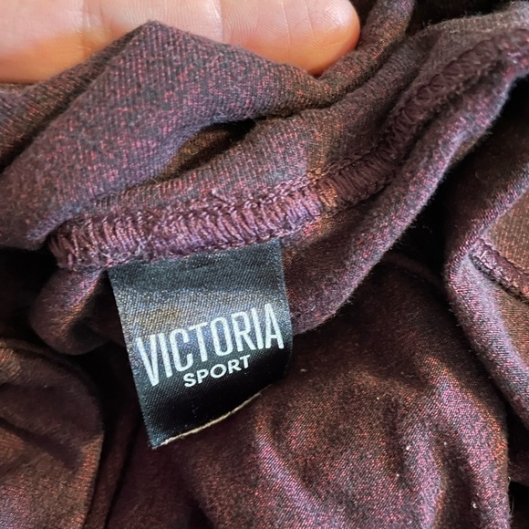 Victoria’s Secret Purple Cropped Leggings - Picture 4 of 4